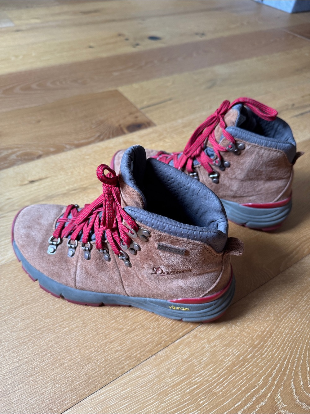 Danner women’s 600 Suede Hiking Boots 7.5 - Picture 5 of 9